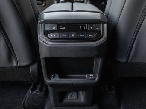 Used 2026 Lexus TX 500h AWD w/ Technology Package image 19