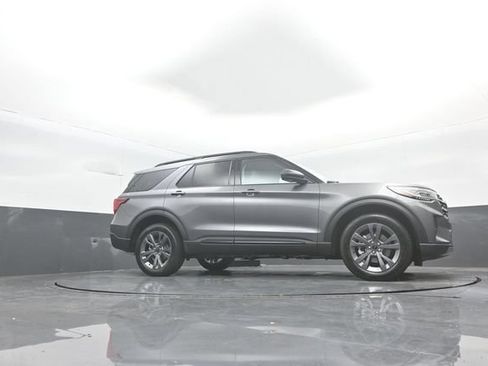 New 2026 Ford Explorer Active w/ Active Comfort Package AWD/4WD image 32
