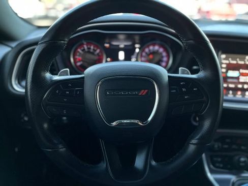 Used 2018 Dodge Challenger R/T Scat Pack image 21