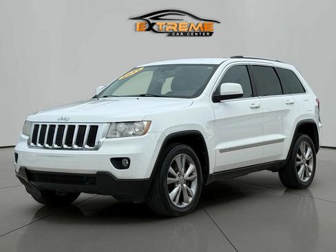 Used 2013 Jeep Grand Cherokee Laredo image 2