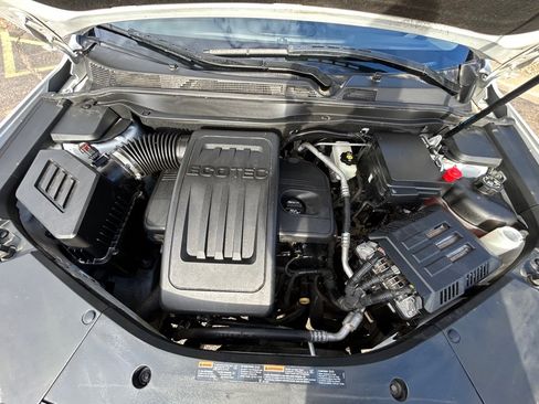 Used 2017 GMC Terrain SLE image 11