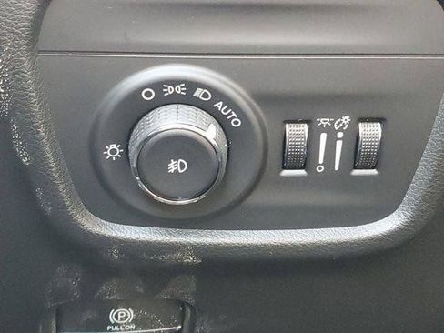 New 2026 Jeep Grand Cherokee Limited AWD/4WD image 19