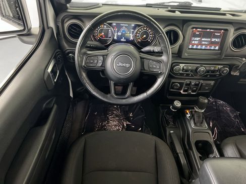 Used 2022 Jeep Gladiator Willys image 20