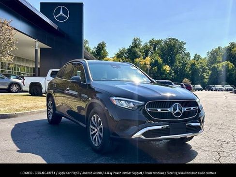 Used 2024 Mercedes-Benz GLC 300 4MATIC image 1