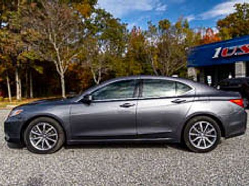 Used 2019 Acura TLX image 3