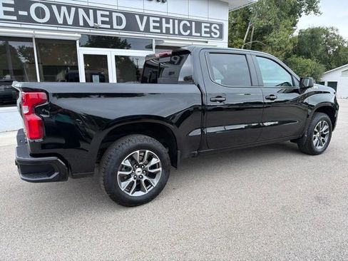 Used 2025 Chevrolet Silverado 1500 RST AWD/4WD image 3