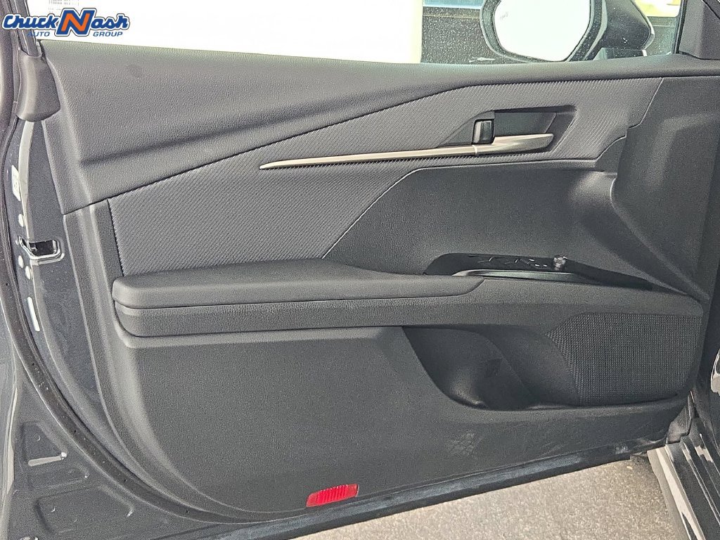 Used 2026 Toyota Camry SE FWD image 27