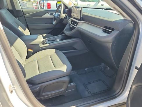 Used 2026 Ford Explorer Active RWD image 16