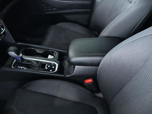 Used 2020 Hyundai Santa Fe SEL FWD image 17