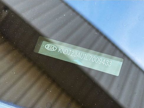Used 2020 Kia Soul S FWD image 28