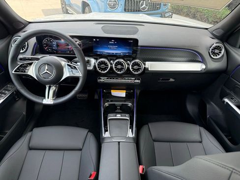 New 2026 Mercedes-Benz GLB 250 4MATIC image 10