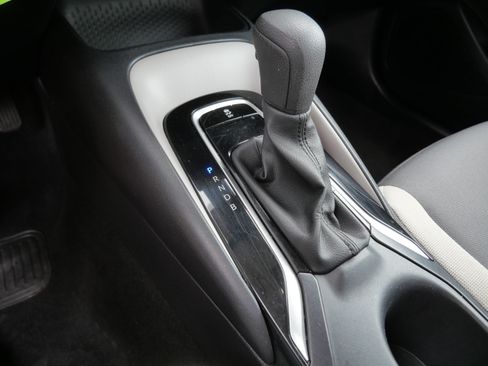 Used 2024 Toyota Corolla LE FWD image 25