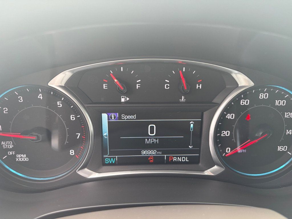 Used 2018 Chevrolet Malibu LT FWD image 15