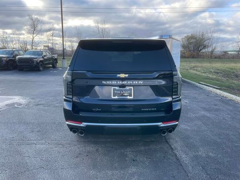 New 2026 Chevrolet Suburban Premier image 6