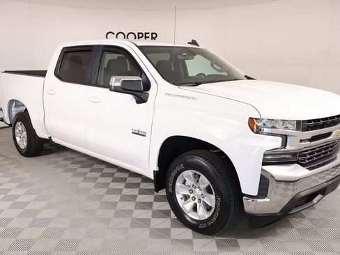 Used 2021 Chevrolet Silverado 1500 LT image 1