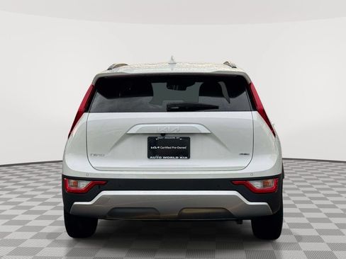 Certified 2024 Kia Niro EX w/ EX Cold Weather Package FWD image 6
