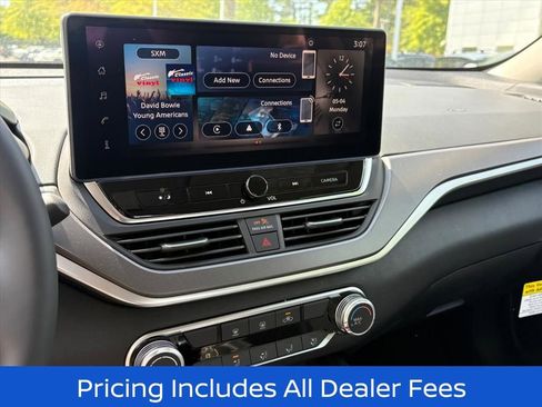 New 2026 Nissan Altima 2.5 SR FWD image 11
