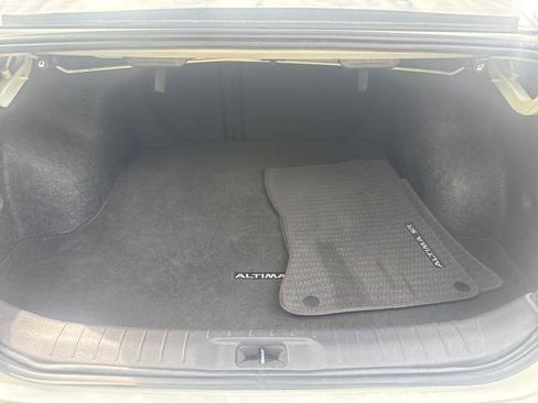 Used 2022 Nissan Altima 2.5 SR FWD image 21