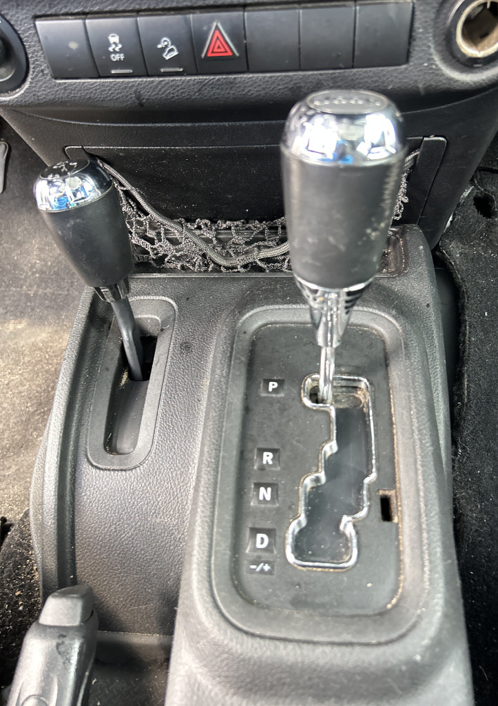 Used 2013 Jeep Wrangler Unlimited Sport AWD/4WD image 16