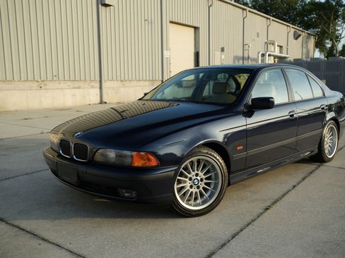 Used 1999 BMW 540i Sedan image 55