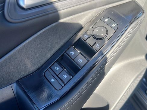 New 2026 Nissan Rogue SV image 23