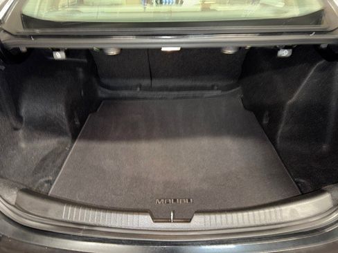 Used 2021 Chevrolet Malibu Premier image 28