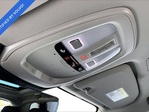 Certified 2026 Volvo XC60 B5 Plus AWD/4WD image 32