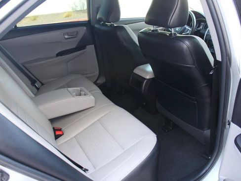 Used 2017 Toyota Camry SE FWD image 17