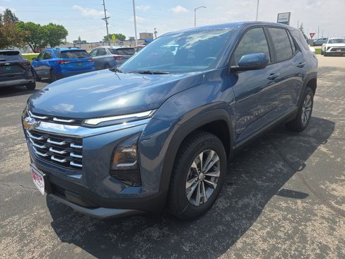 New 2026 Chevrolet Equinox LT w/ Convenience Package II image 7