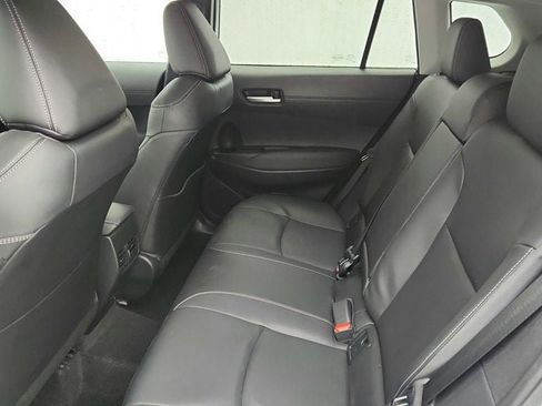 Used 2023 Toyota Corolla Cross XLE image 20