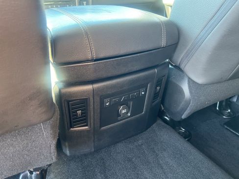 Used 2015 RAM 1500 Limited image 19