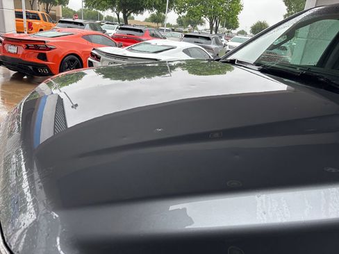 Used 2018 Chevrolet Tahoe Premier image 2