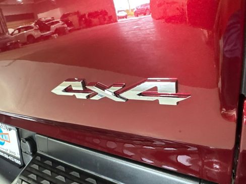 Used 2022 RAM 1500 Laramie AWD/4WD image 34