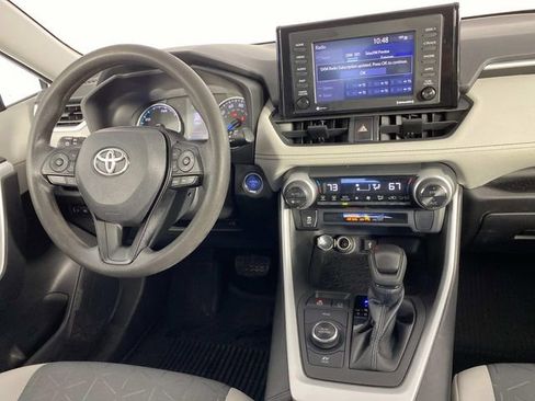 Used 2021 Toyota RAV4 XLE w/ Convenience Package image 14