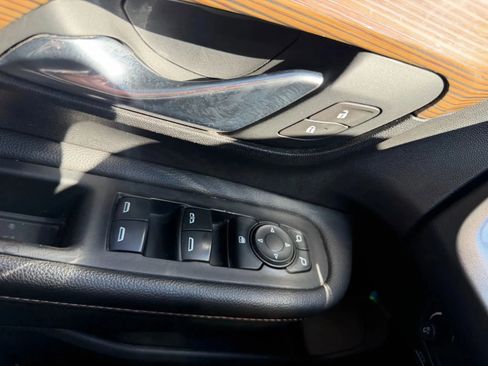 Used 2019 GMC Terrain SLE w/ Driver Convenience Package AWD/4WD image 22