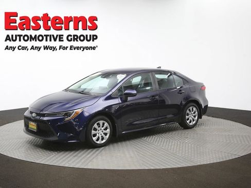 Used 2022 Toyota Corolla LE w/ Carpet Mat Package (TMS) image 55