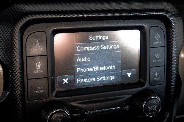 Used 2019 Jeep Wrangler Sport AWD/4WD image 28