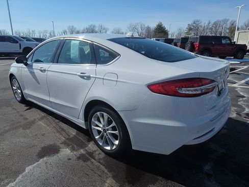 Used 2020 Ford Fusion SE FWD image 13