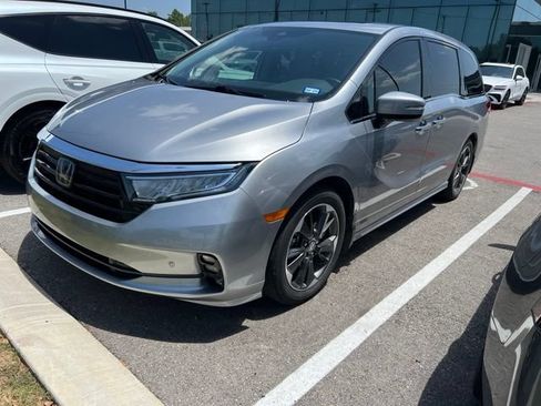 Used 2022 Honda Odyssey Elite image 1