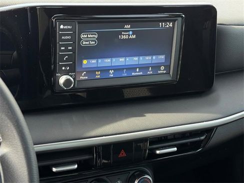 Certified 2025 Nissan Kicks S image 15