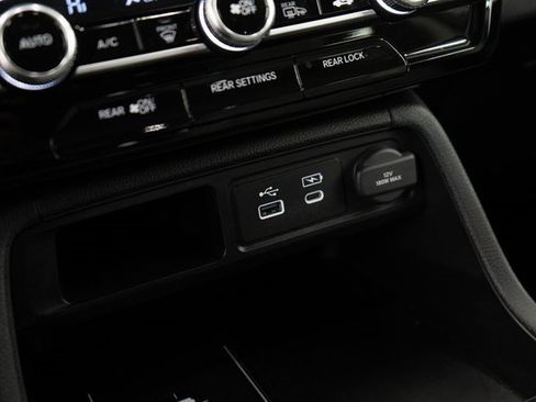 Certified 2025 Honda Pilot EX-L image 25