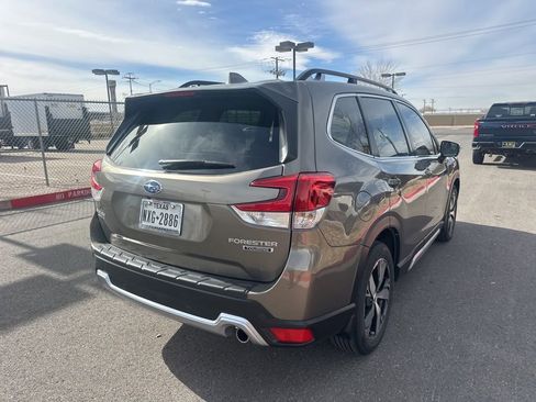 Used 2021 Subaru Forester Touring image 7