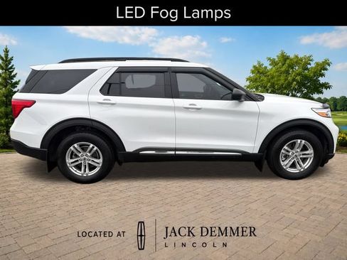 Used 2021 Ford Explorer XLT w/ Equipment Group 202A AWD/4WD image 8