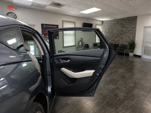 Used 2025 Honda Accord SE image 19