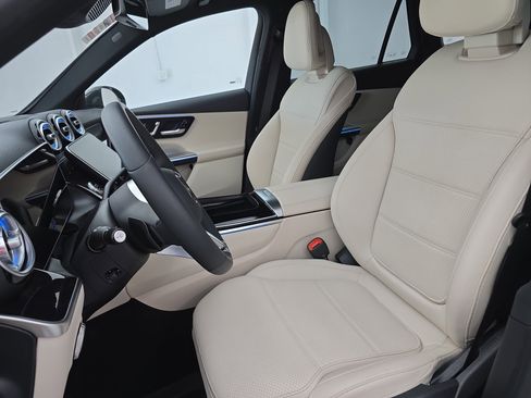 Certified 2026 Mercedes-Benz GLC 300 4MATIC image 15