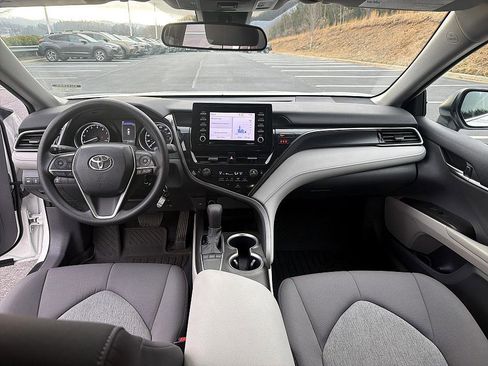 Used 2023 Toyota Camry LE image 18