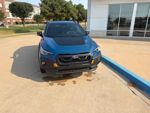 Used 2025 Subaru Crosstrek 2.5i Wilderness AWD/4WD image 4