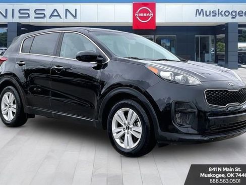 Used 2018 Kia Sportage LX FWD image 1