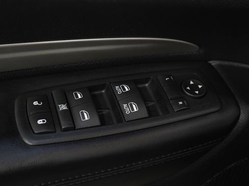 Used 2013 Dodge Durango SXT w/ Blacktop Pkg image 22