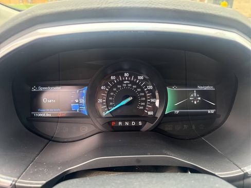 Used 2016 Ford Edge Titanium w/ Equipment Group 301A AWD/4WD image 13